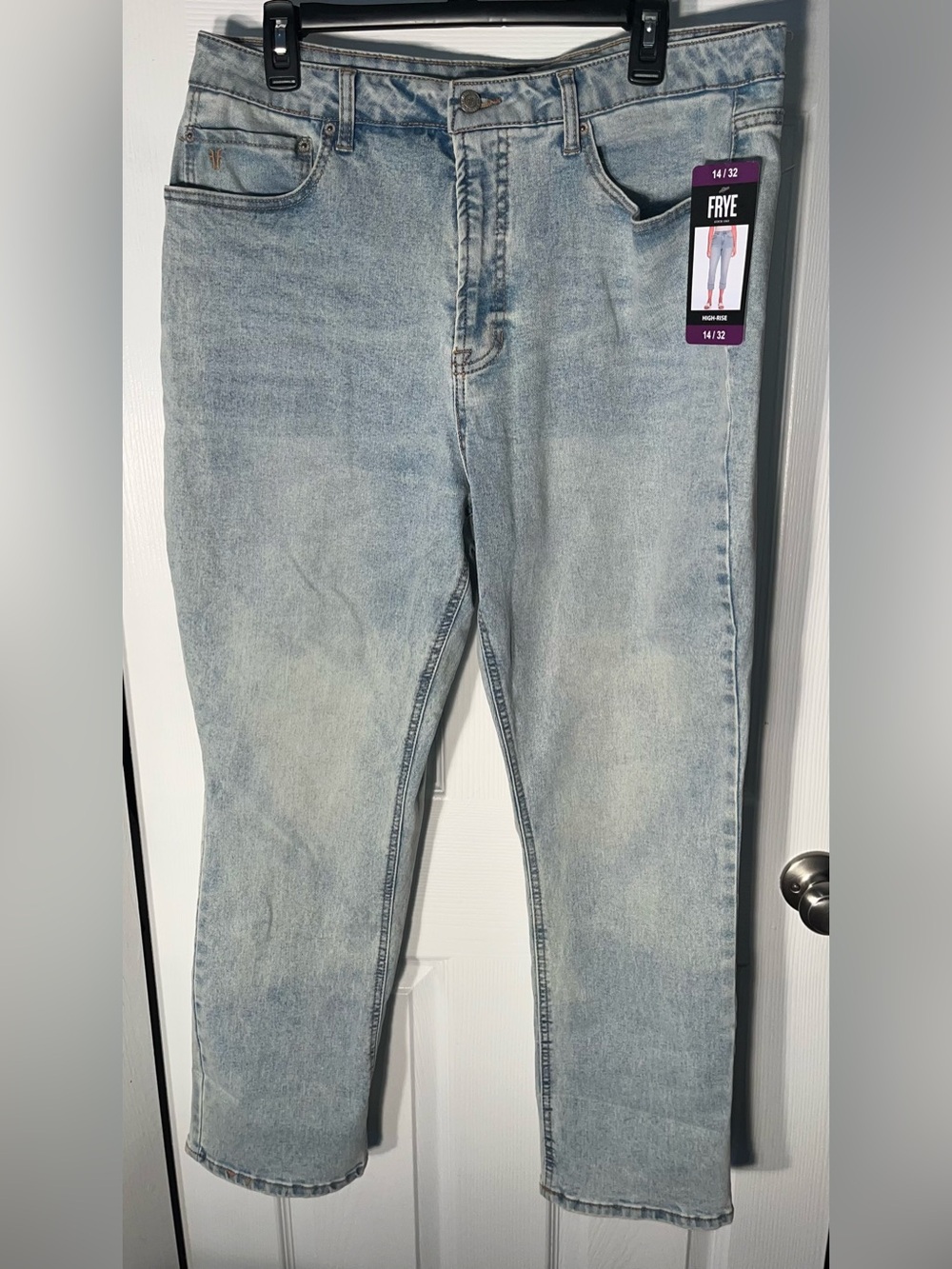 NWT Frye Stevie Wash High Rise Cuffed Jeans Size 14/32 Light Blue Stretch Denim
